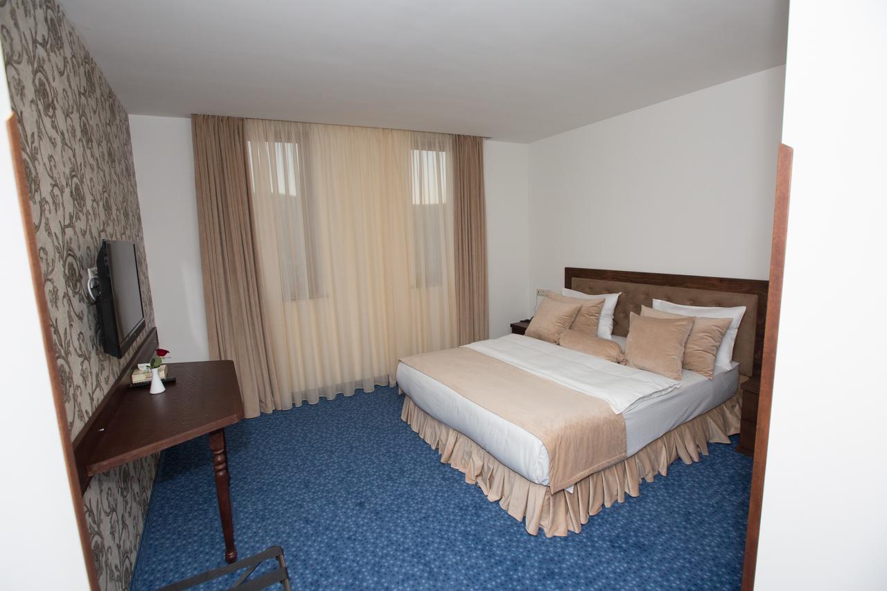 Faria Boutique Hotel Tsaghkadzor Luaran gambar